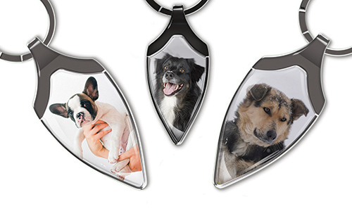 Personalised keychain shield with a lovely photo of your dog