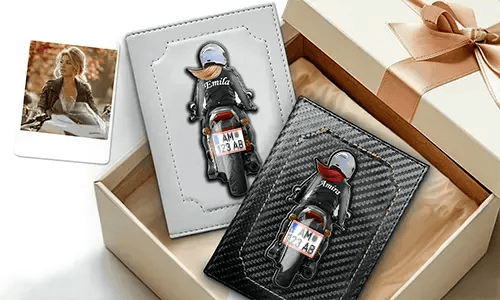 Porte-documents personnalisé pour moto avec nom et numéro d'immatriculation - un excellent cadeau pour votre femme.