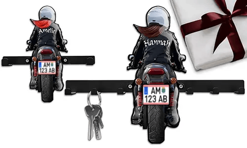 Motocyklowy wieszak na klucze na ścianę z imieniem twojej mamy i twoją tablicą rejestracyjną