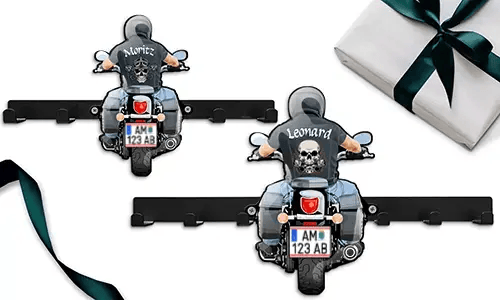 Inusual soporte para llaves de moto con nombre y matrícula - regalo único para tu hijo