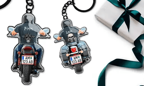 Porte-clés moto personnalisé avec prénom et plaque d’immatriculation – cadeau pour ton fils
