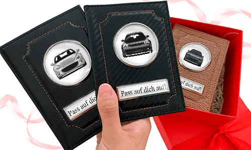 Gepersonaliseerd cadeau voor papa: Omslag voor kentekenbewijs met auto en tekst