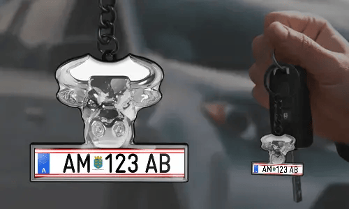 gallery-bull-keychain-licence-plate-1