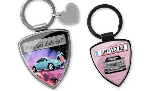 Shield keychain with girlfriend photo
