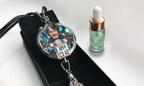 gallery-personalised-car-air-freshener-with-motorcycle-driver-1