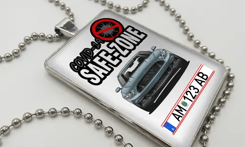 Auto-Safezone-Anhänger mit Weiß Hintergrund und Metallkette Auto-Safezone-Anhänger