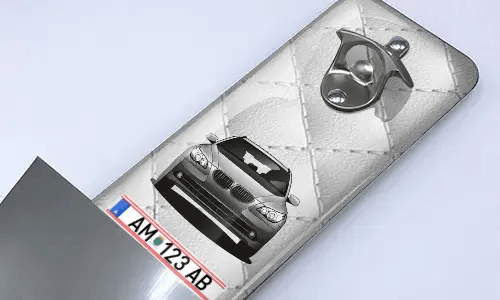 gallery-wall-bottle-opener-with-cap-cratcher-3