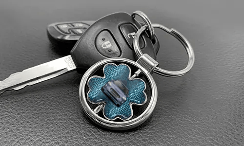 gallery_keychain_leaf_car_1