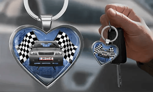 gallerykeychain-heart-with-car-personalized-3